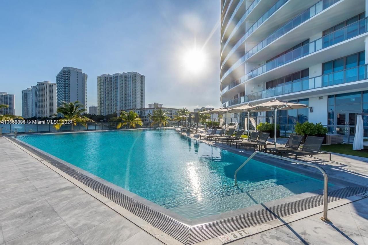 3300 NE 188 St, Unit 610, Aventura, FL 33180 Photo