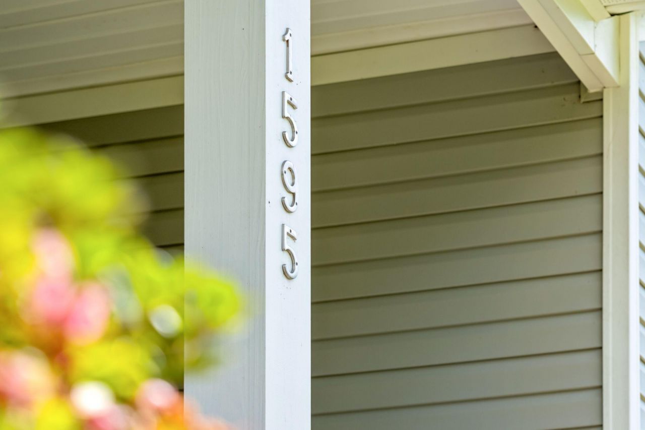 1595 Old River Road Photo 6