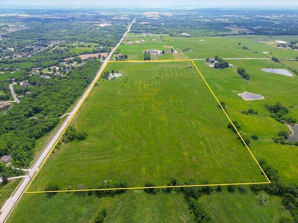 11600 Donahoo Road, Kansas City, KS 66109