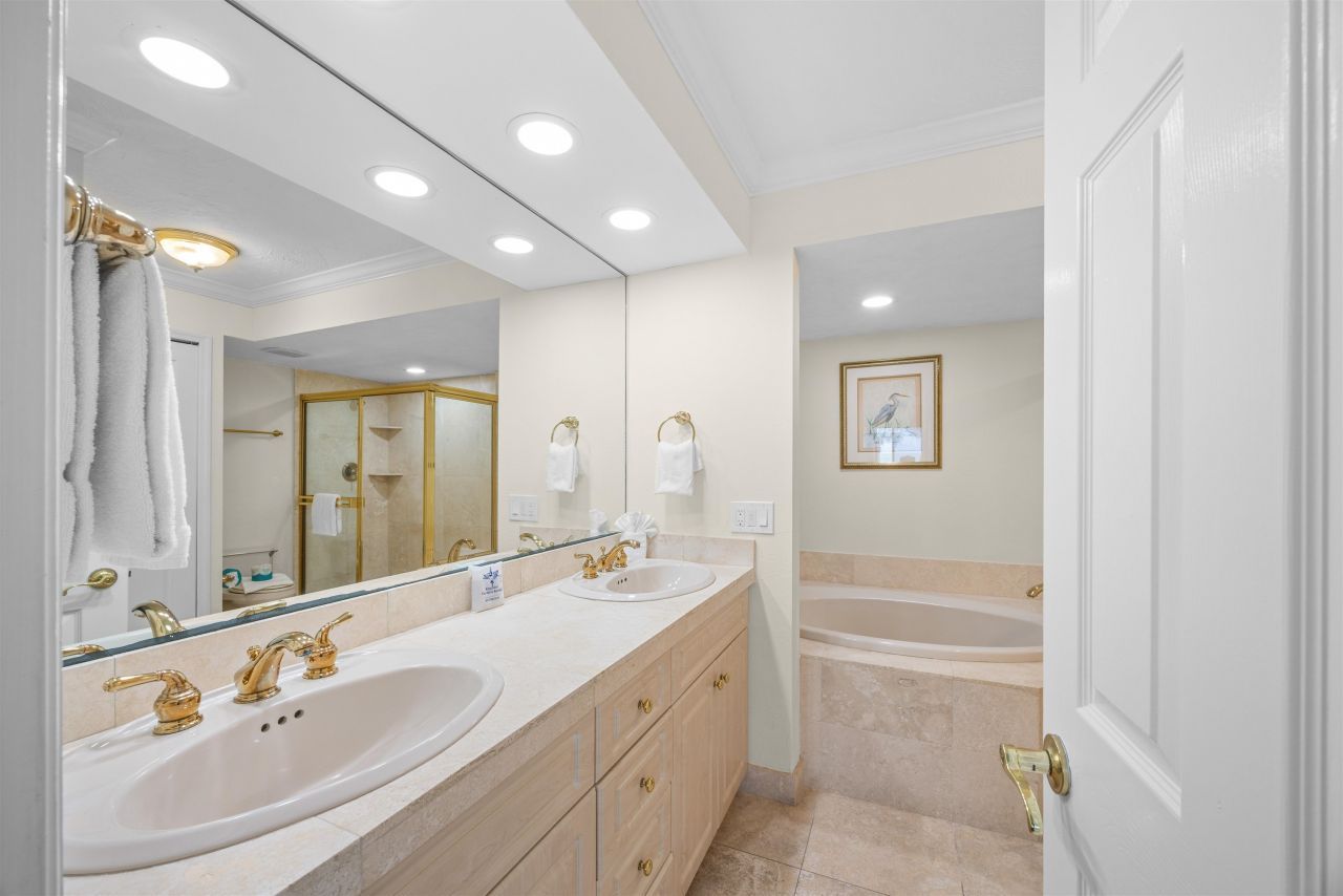 2445 W Gulf Dr, Unit a-25, Sanibel, FL 33957 Photo
