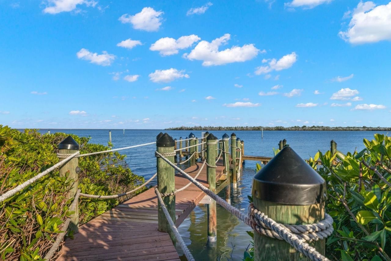 15557 Captiva Drive, Unit E, Captiva, FL 33924 Photo