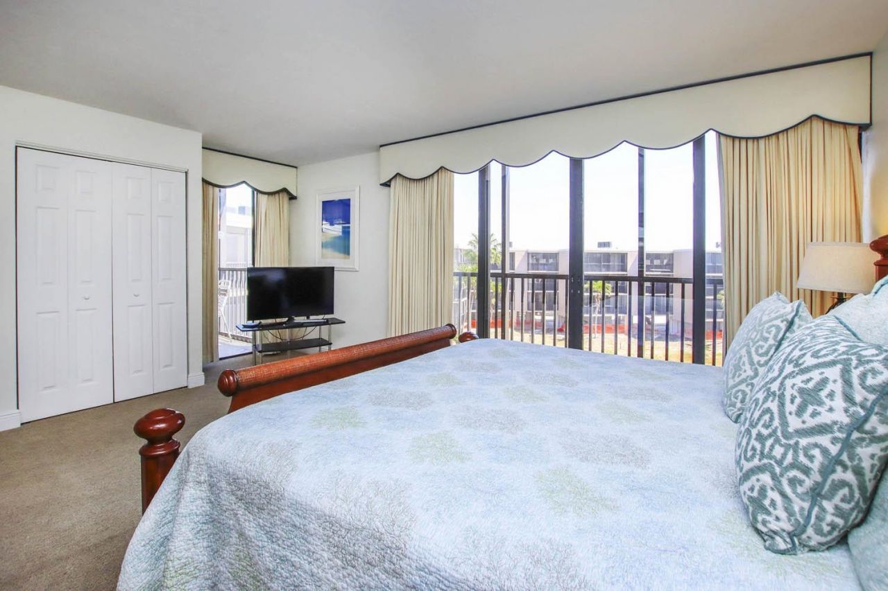 1401 Middle Gulf Dr, Unit R401, Sanibel, FL 33957 Photo