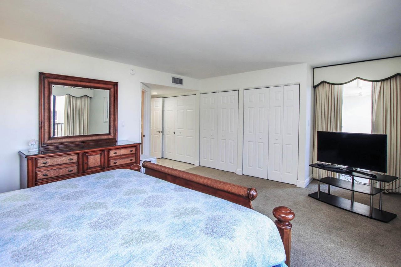 1401 Middle Gulf Dr, Unit R401, Sanibel, FL 33957 Photo