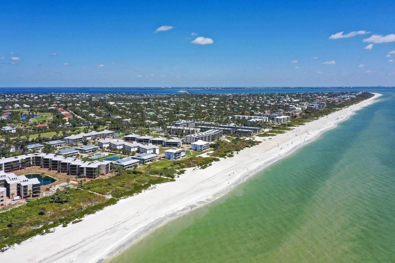 1401 Middle Gulf Dr, Unit R401, Sanibel, FL 33957 Photo