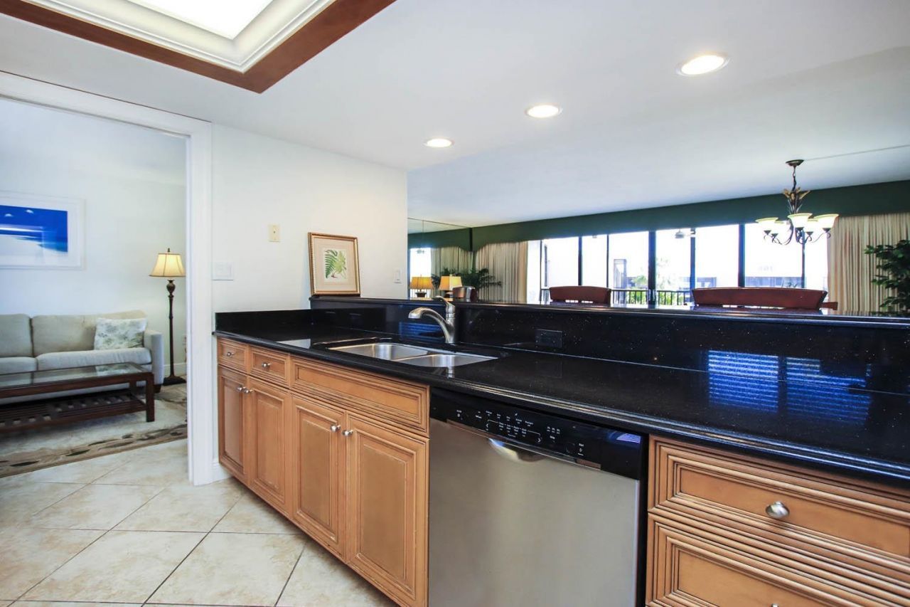 1401 Middle Gulf Dr, Unit R401, Sanibel, FL 33957 Photo