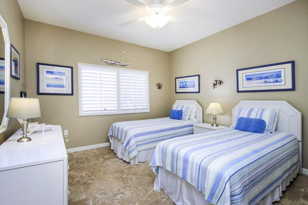 255 Periwinkle Way, Unit 7B, Sanibel, FL 33957 Photo