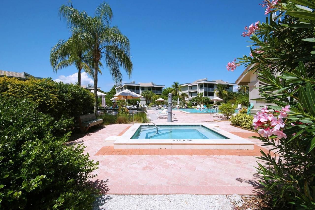 255 Periwinkle Way, Unit 7B, Sanibel, FL 33957 Photo