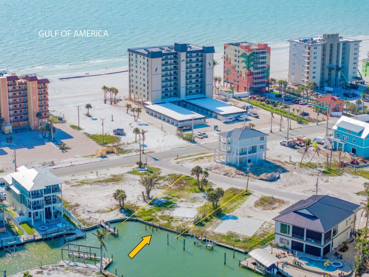 587 Carlos Cir, Fort Myers Beach, FL 33931 Photo