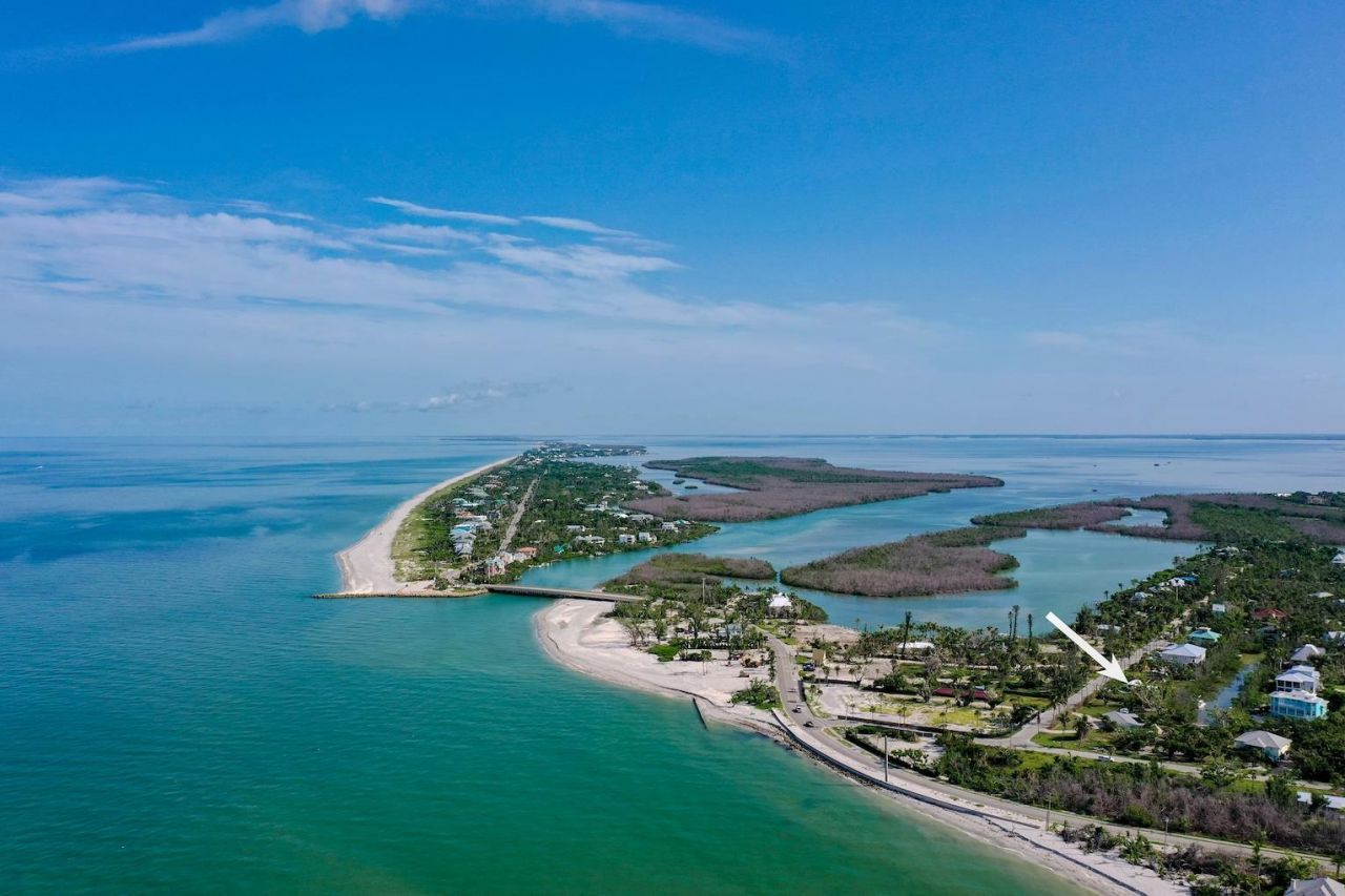 2490 Coconut Dr, Sanibel, FL 33957 Photo