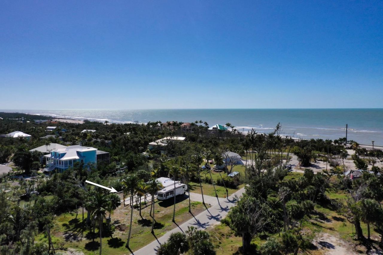 2490 Coconut Dr, Sanibel, FL 33957 Photo