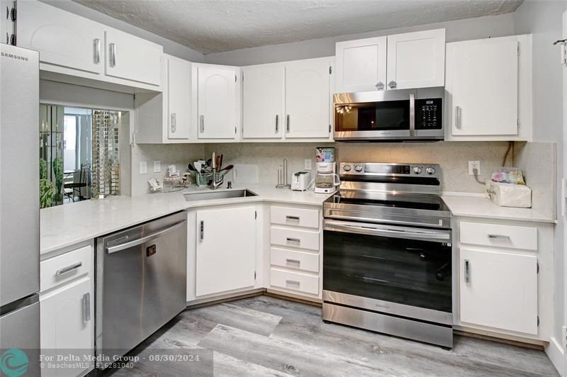 1865 S Ocean Dr, Unit 6C, Hallandale Beach, FL 33009 Photo