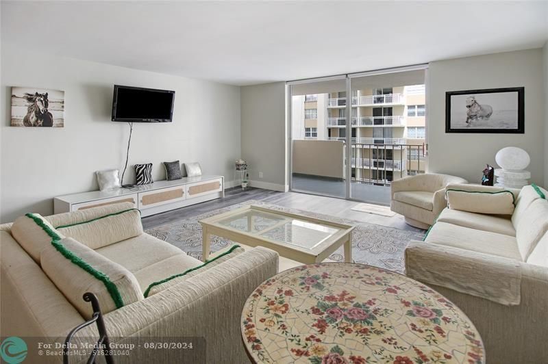 1865 S Ocean Dr, Unit 6C, Hallandale Beach, FL 33009 Photo