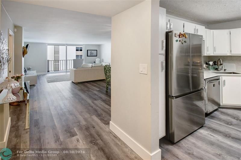 1865 S Ocean Dr, Unit 6C, Hallandale Beach, FL 33009 Photo