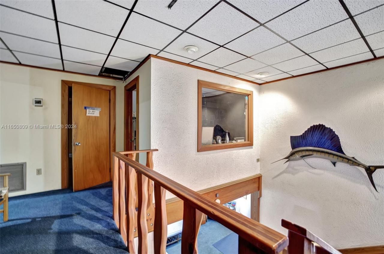 15221 NE 21st Ave, North Miami Beach, FL 33162 Photo