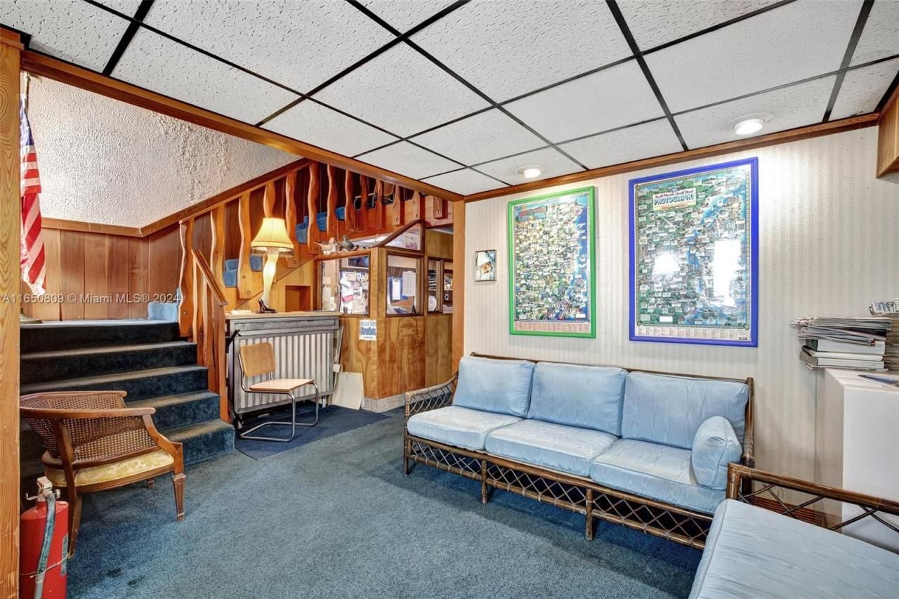 15221 NE 21st Ave, North Miami Beach, FL 33162 Photo