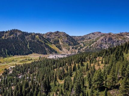 1060 Sandy Way, Olympic Valley, CA 96146 Photo