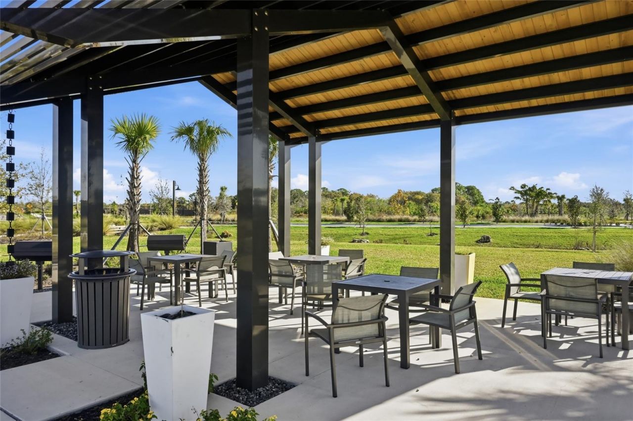 1107 Blue Shell Loop, Sarasota, FL 34240 Photo