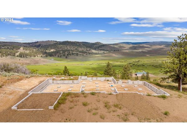 20271 Riata Lane, Unit S-21, Seneca, OR 97873