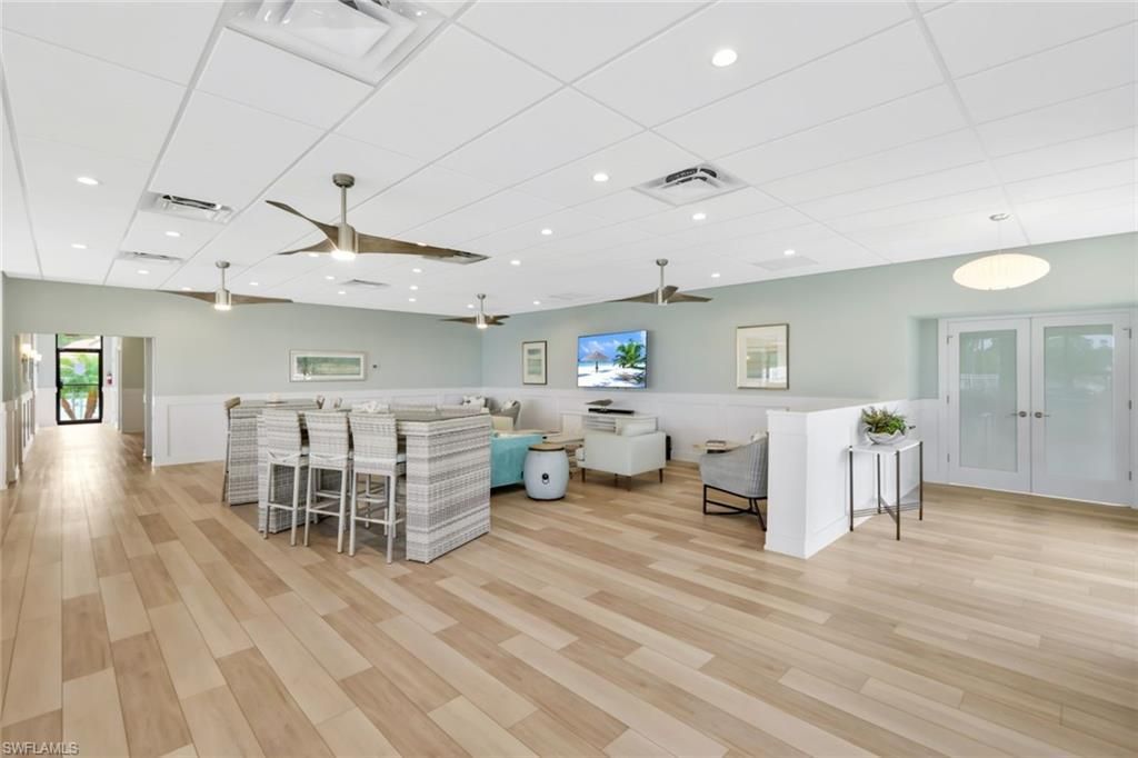 555 Park Shore Dr, Unit B-412, Naples, FL 34103 Photo