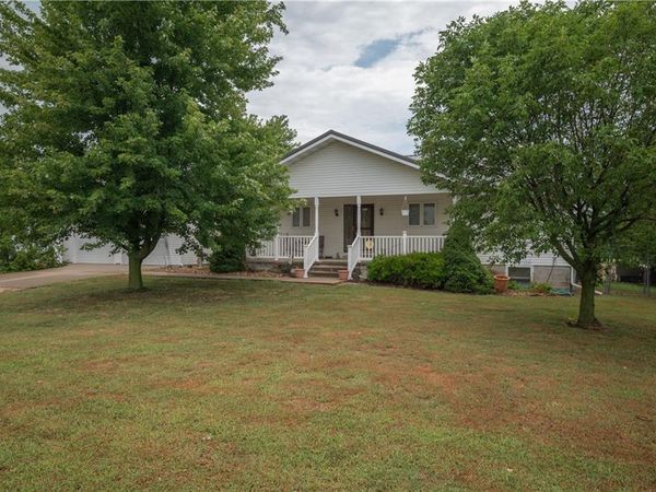 619 N Highway V Highway, Lamar, MO 64759