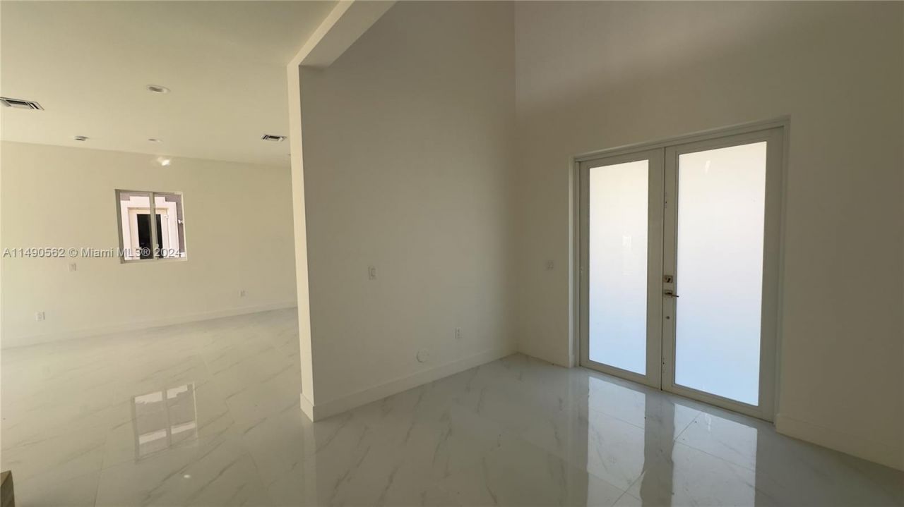 3562 Forest View Cir, Dania Beach, FL 33312 Photo