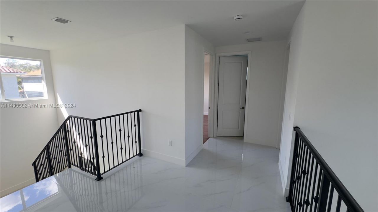 3562 Forest View Cir, Dania Beach, FL 33312 Photo