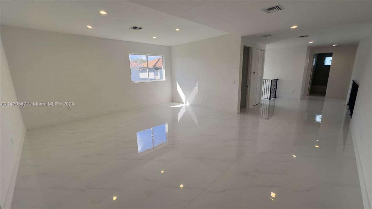 3562 Forest View Cir, Dania Beach, FL 33312 Photo