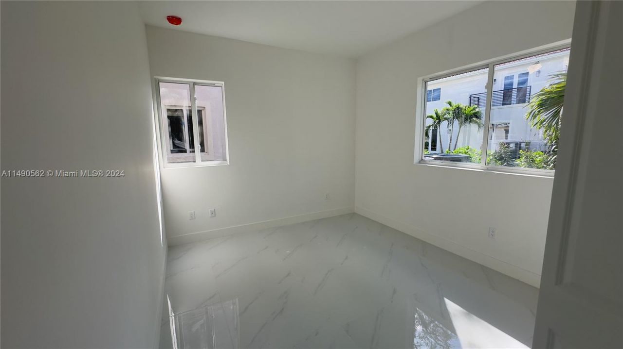 3562 Forest View Cir, Dania Beach, FL 33312 Photo