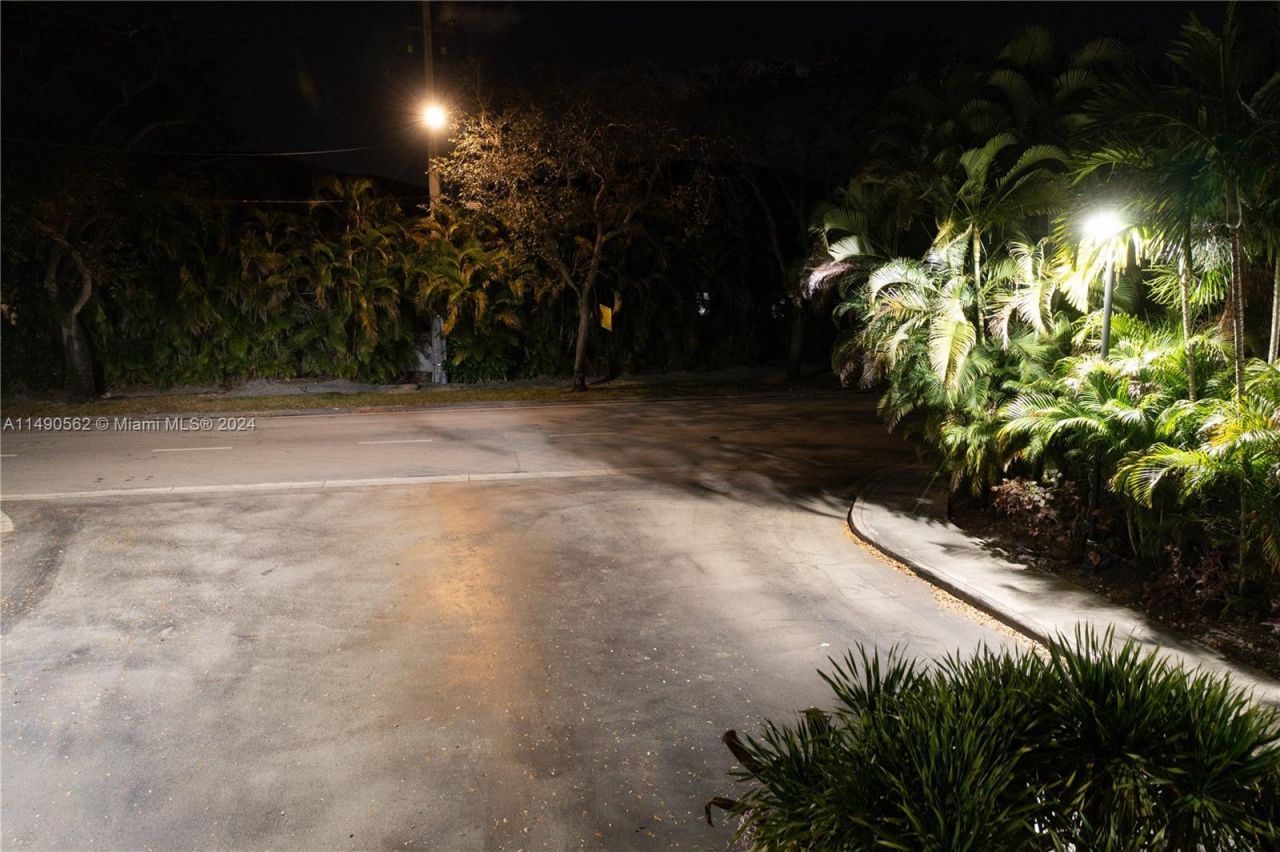 3562 Forest View Cir, Dania Beach, FL 33312 Photo