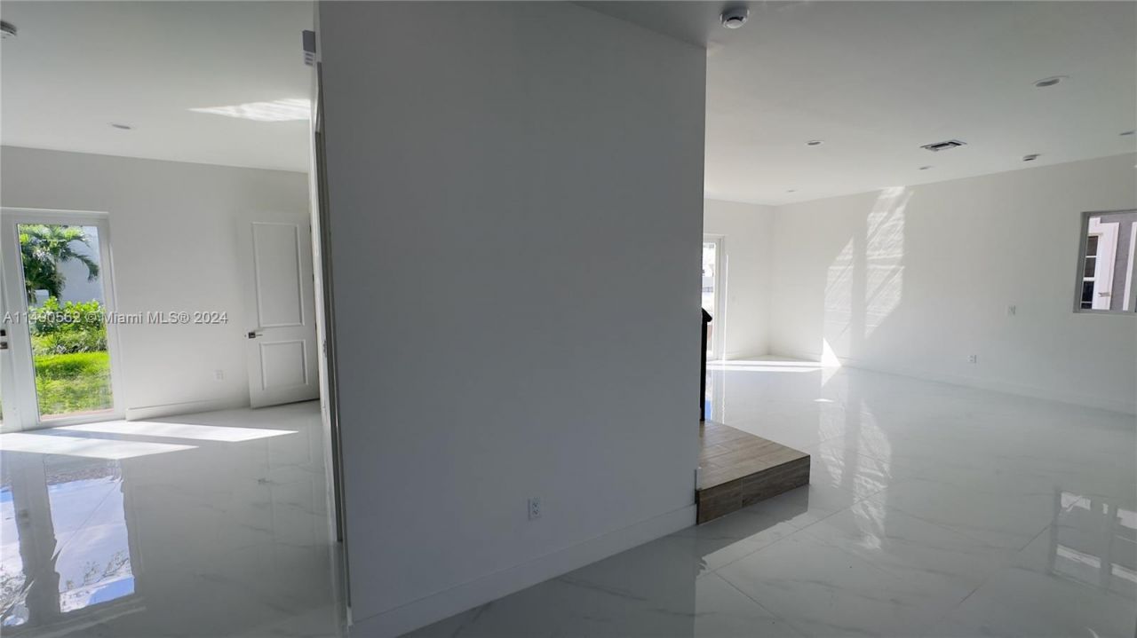 3562 Forest View Cir, Dania Beach, FL 33312 Photo