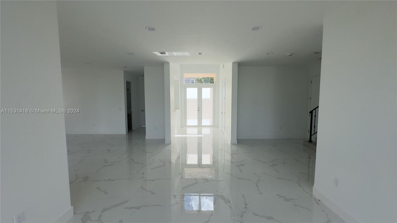 3523 Forest View Cir, Dania Beach, FL 33312 Photo