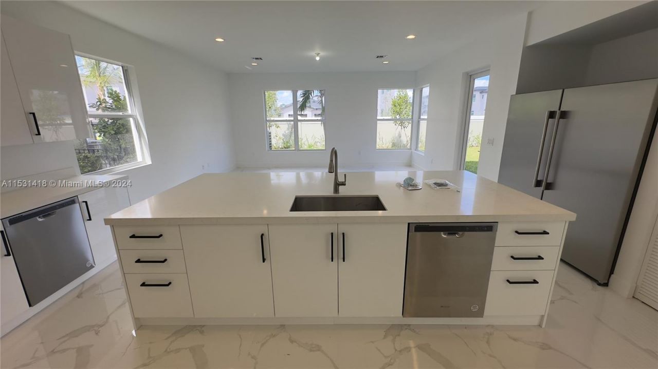 3523 Forest View Cir, Dania Beach, FL 33312 Photo