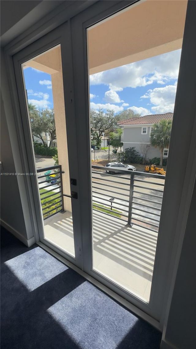 3523 Forest View Cir, Dania Beach, FL 33312 Photo