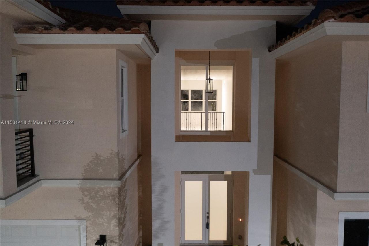 3523 Forest View Cir, Dania Beach, FL 33312 Photo