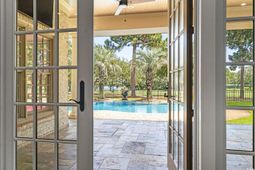 9318 Cove Dr. photo 4