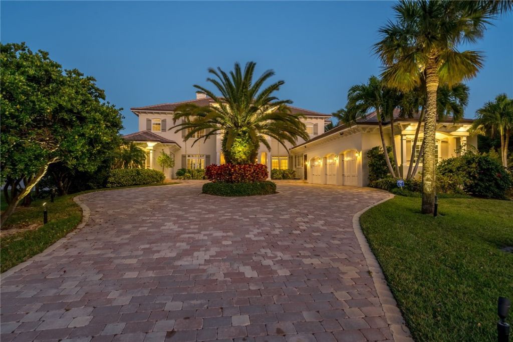 2265 & 2255 Seaside Street, Vero Beach, FL 32963 Photo