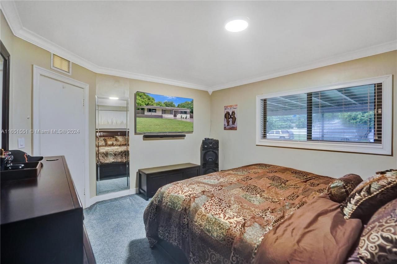 770 NW 175th Dr, Miami Gardens, FL 33169 Photo