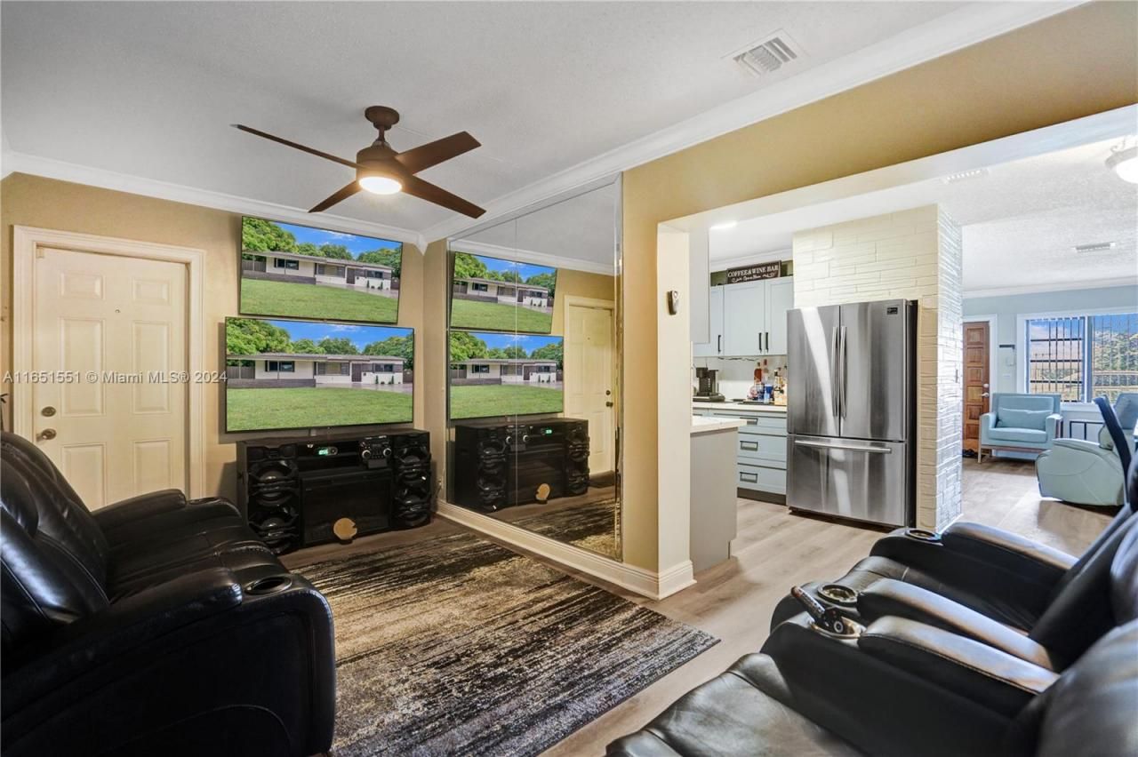 770 NW 175th Dr, Miami Gardens, FL 33169 Photo