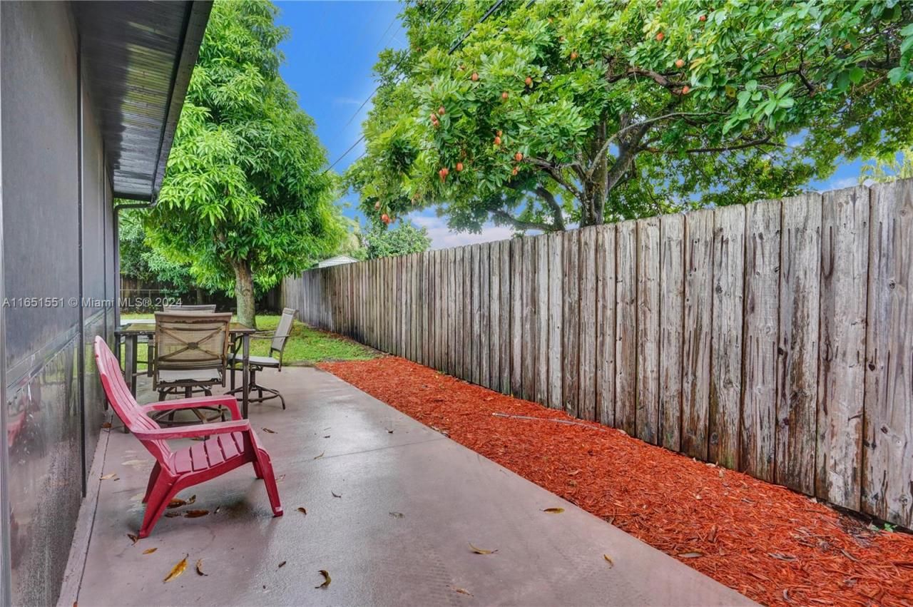 770 NW 175th Dr, Miami Gardens, FL 33169 Photo