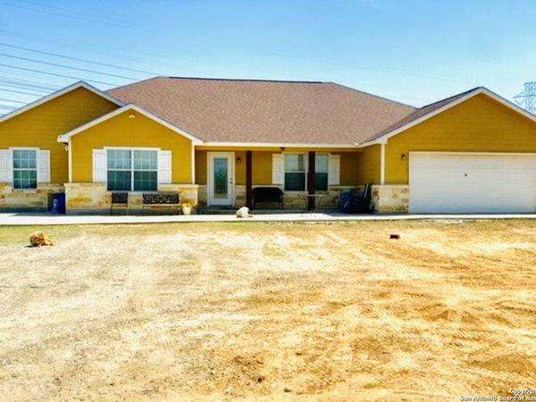 8546 Real Rd, San Antonio, TX 78263