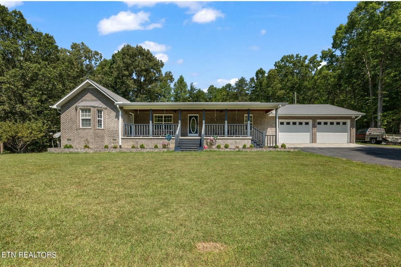 1259 Model Farm Rd, Jamestown, TN 38556 Main Photo