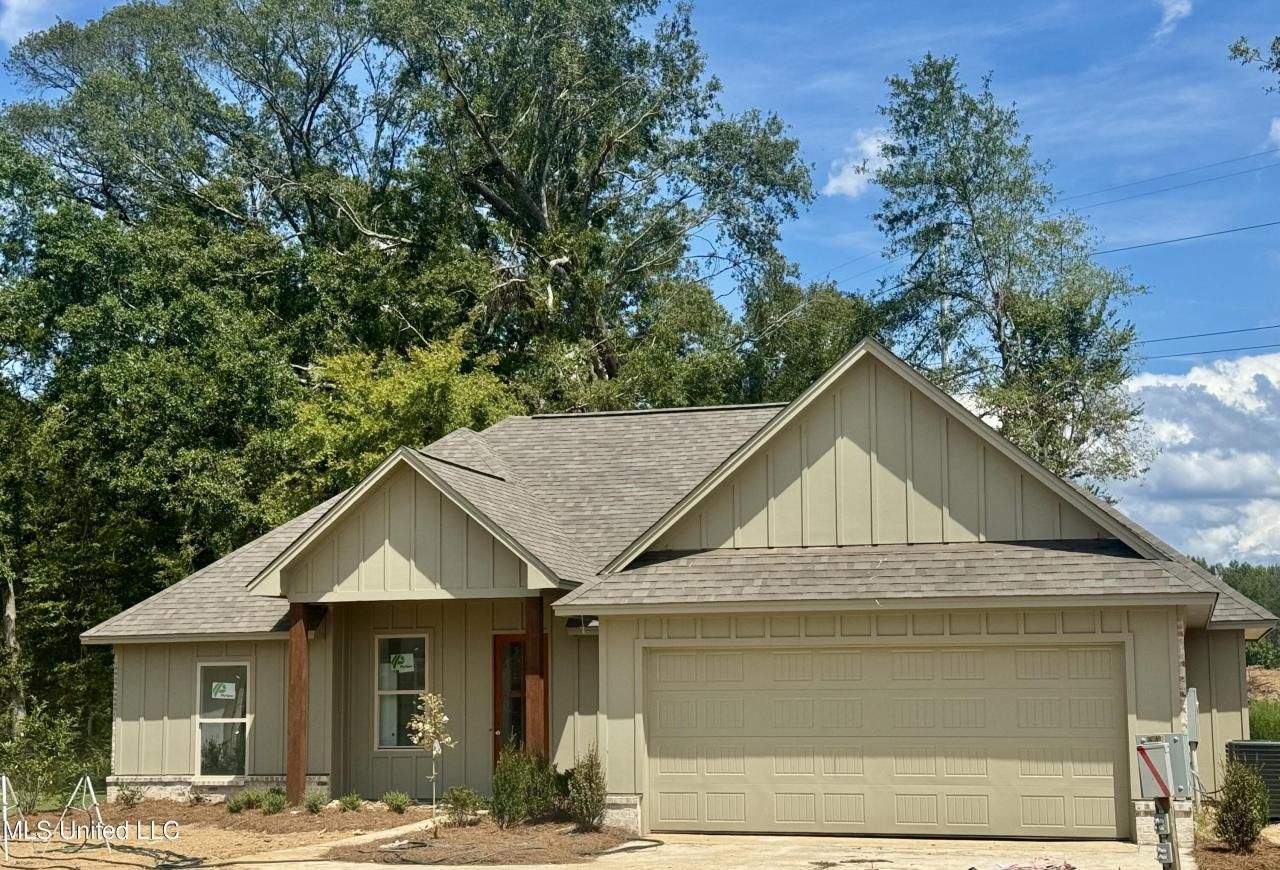 421 Butternut Drive, Canton, MS 39046 Main Photo