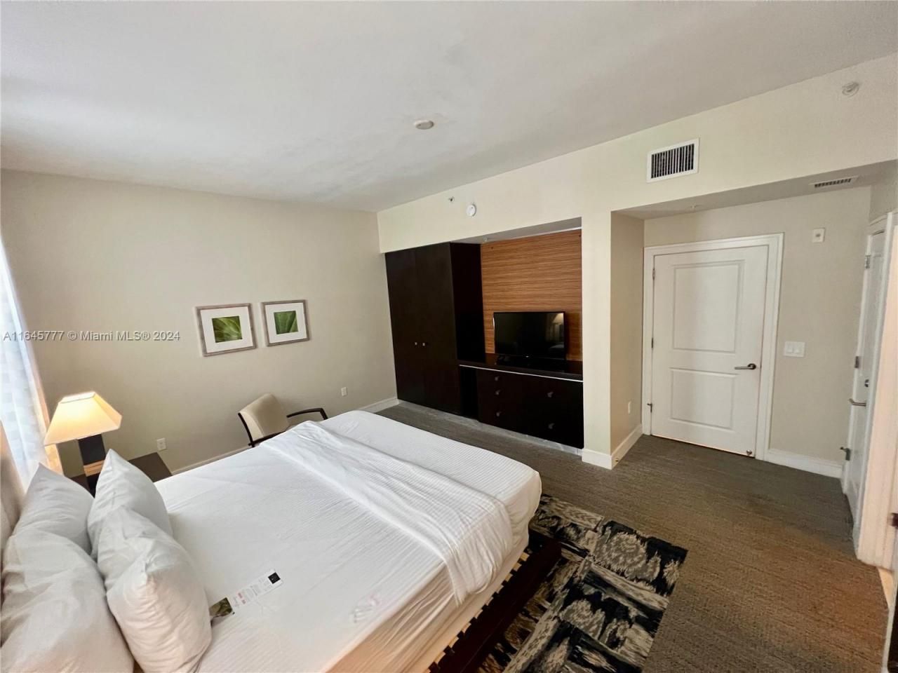 5300 NW 87th Ave, Unit 1308, Doral, FL 33178 Photo