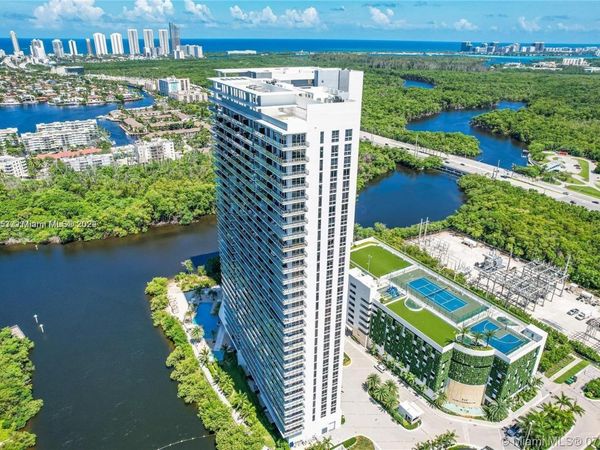 16385 Biscayne Blvd, Unit 1201, North Miami Beach, FL 33160