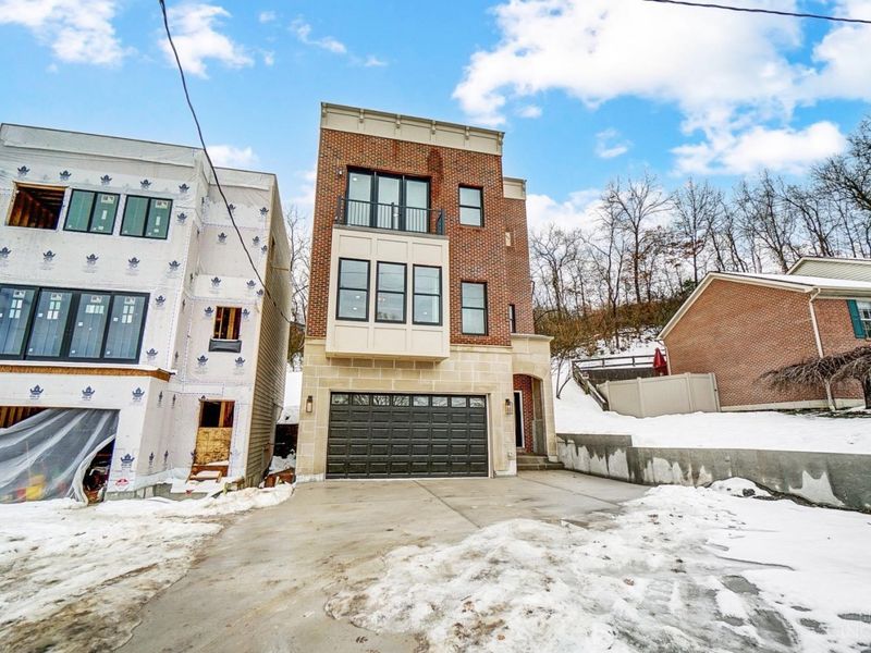 619 W Loveland Avenue, Loveland, OH 45140 Photo 3