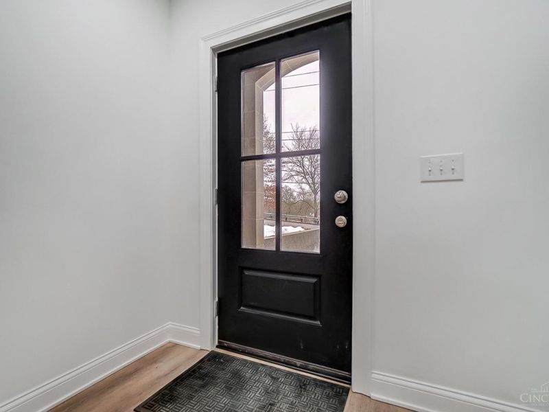 619 W Loveland Avenue, Loveland, OH 45140 Photo 6