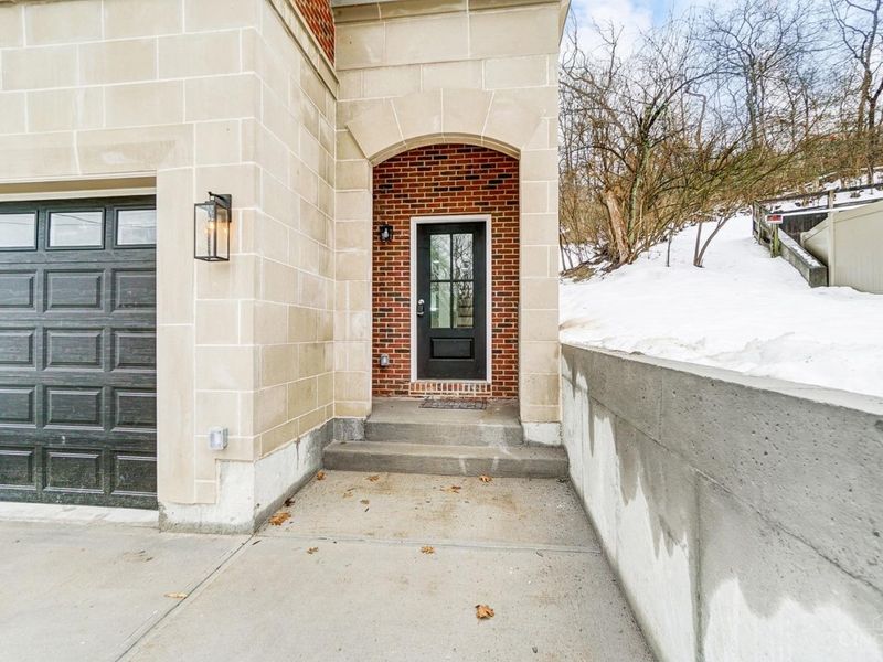 621 W Loveland Avenue, Loveland, OH 45140 Photo 3