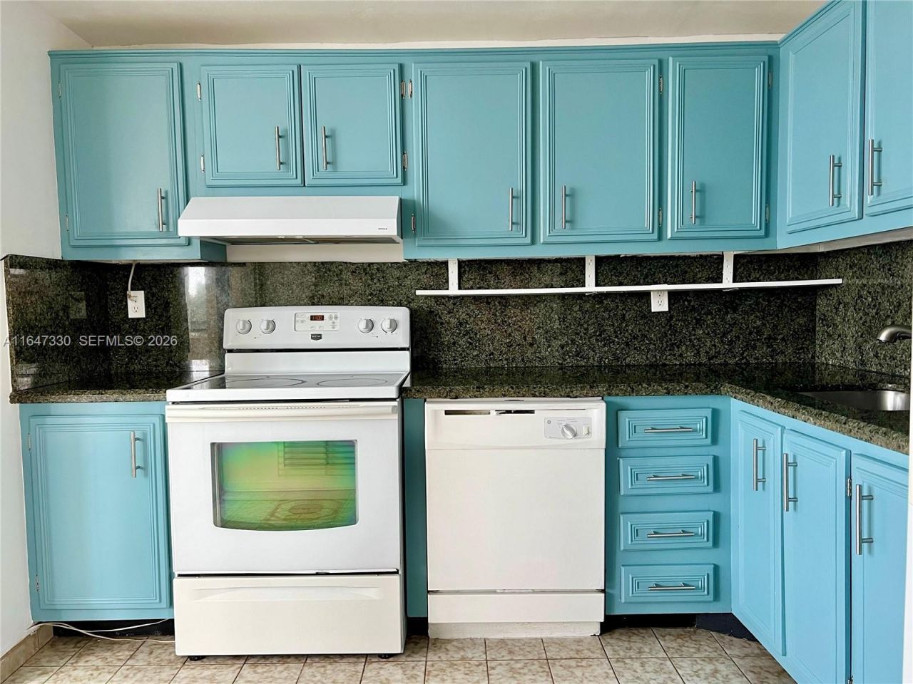 671 NE 195th St, Unit 425-E, Miami, FL 33179 Photo