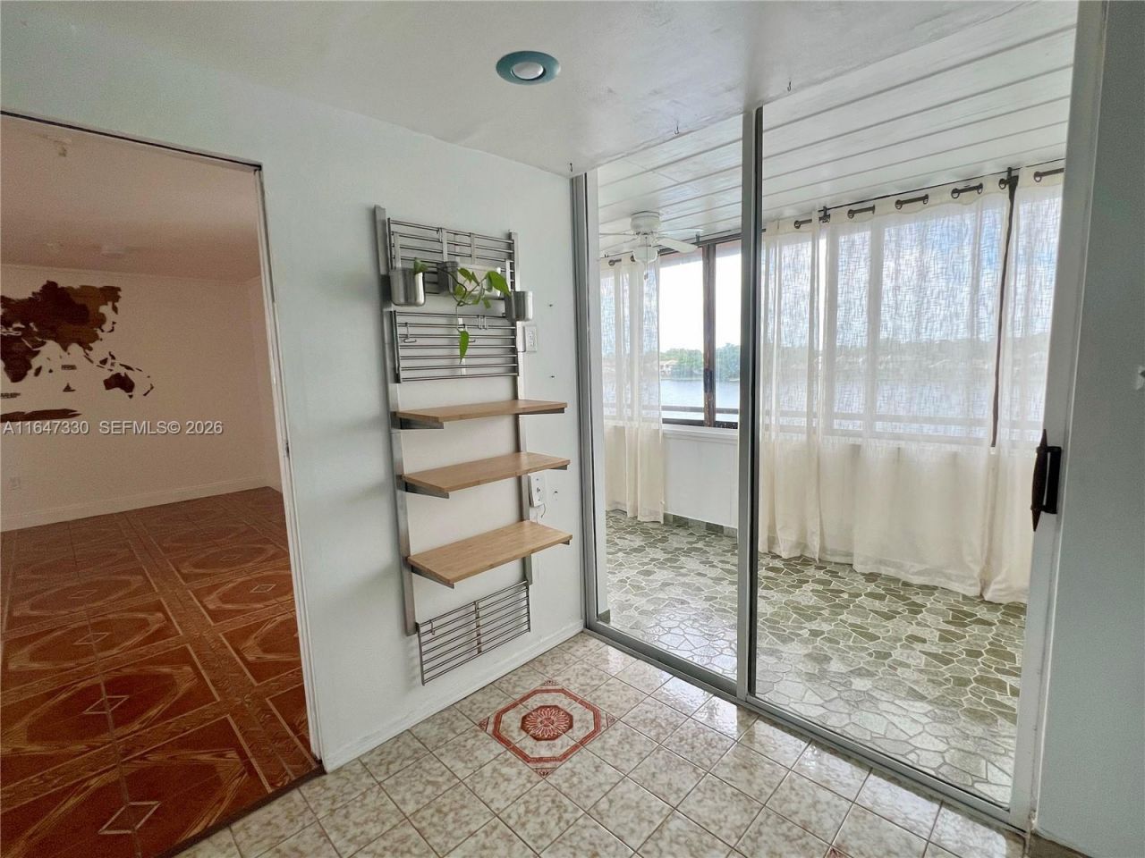 671 NE 195th St, Unit 425-E, Miami, FL 33179 Photo