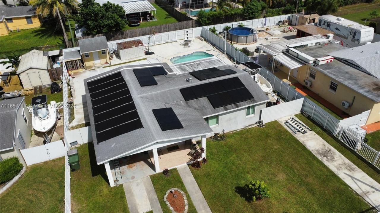 1025 NE 13th Ave, Homestead, FL 33033 Photo